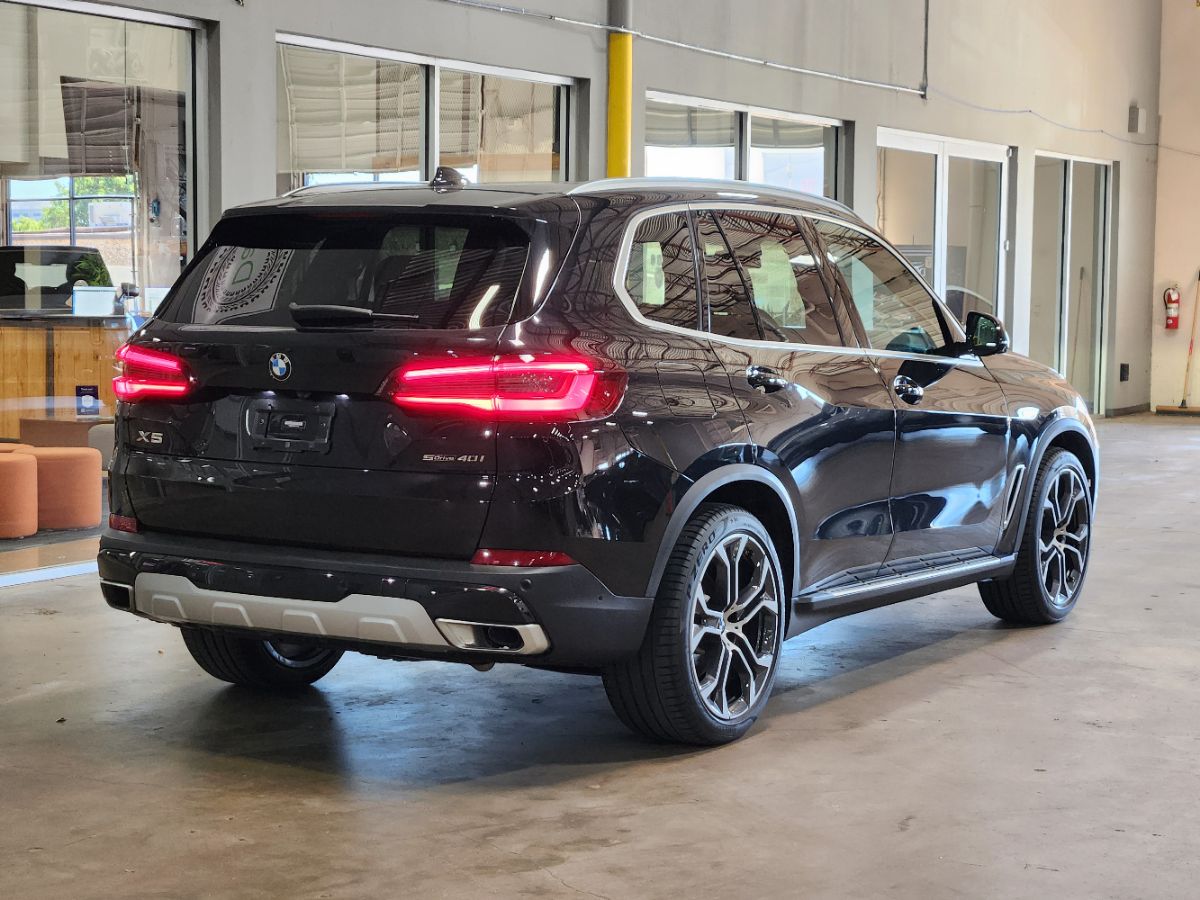 BMW X5 photo 7