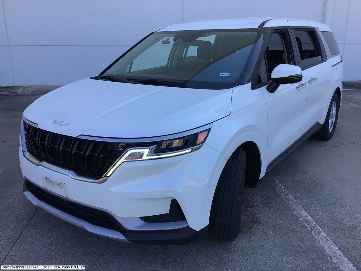 Kia Carnival photo 25