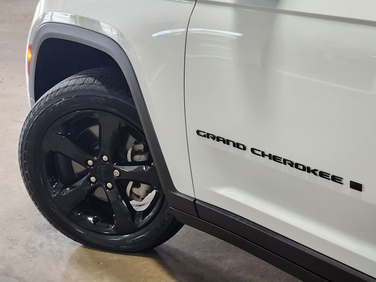 Jeep Grand Cherokee L photo 23