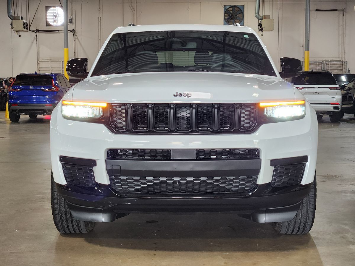 Jeep Grand Cherokee L photo 2