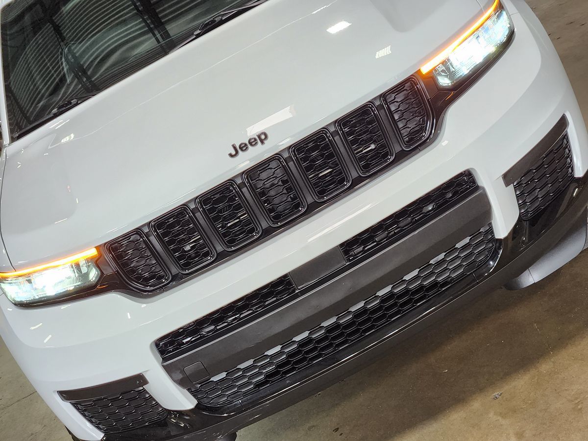 Jeep Grand Cherokee L photo 19