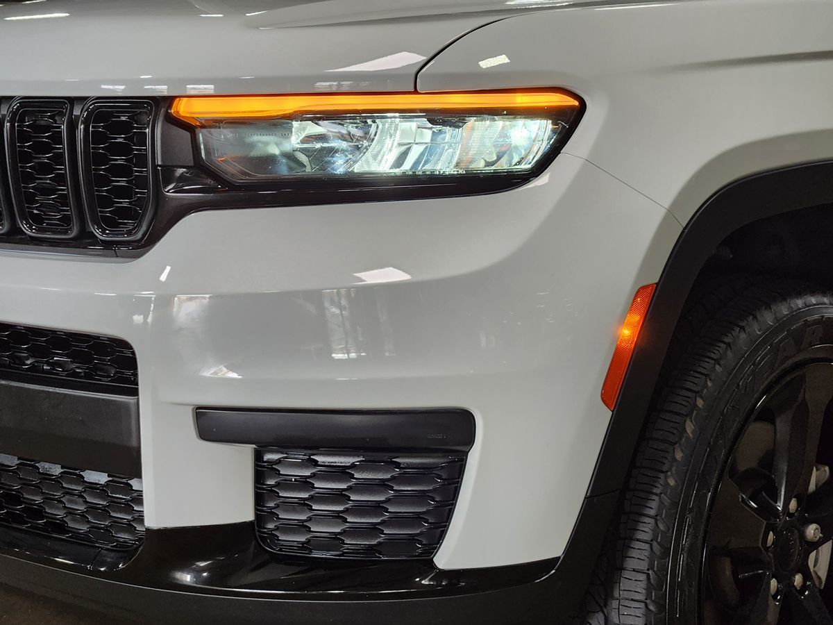 Jeep Grand Cherokee L photo 14