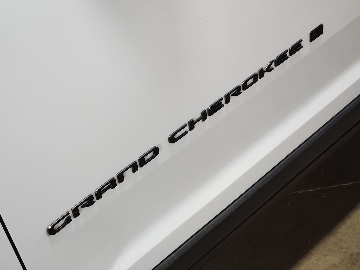 Jeep Grand Cherokee L photo 25
