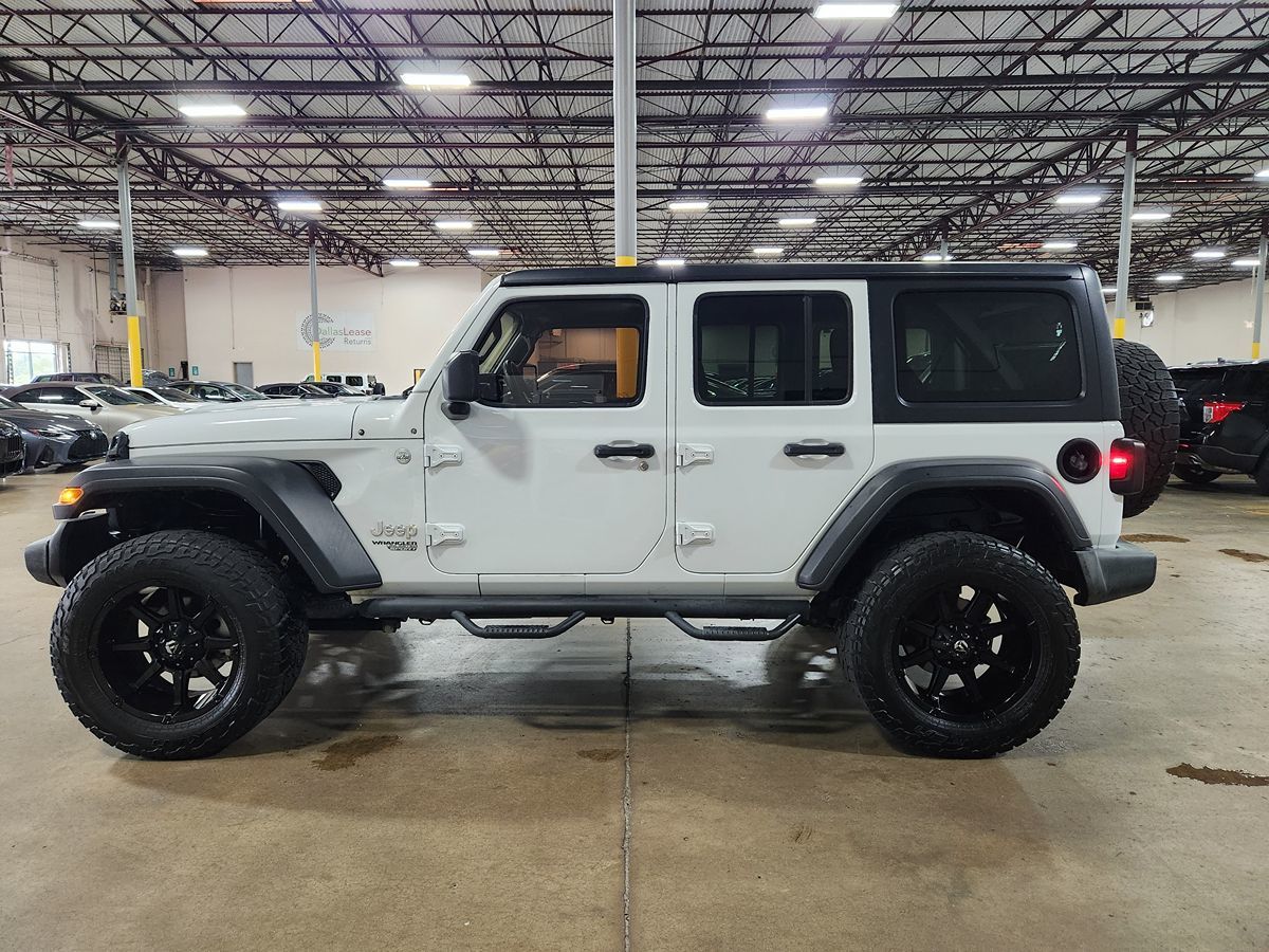 Jeep Wrangler photo 5