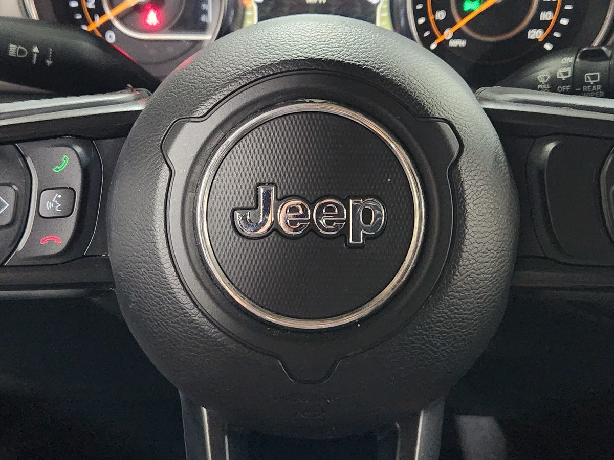 Jeep Wrangler photo 35