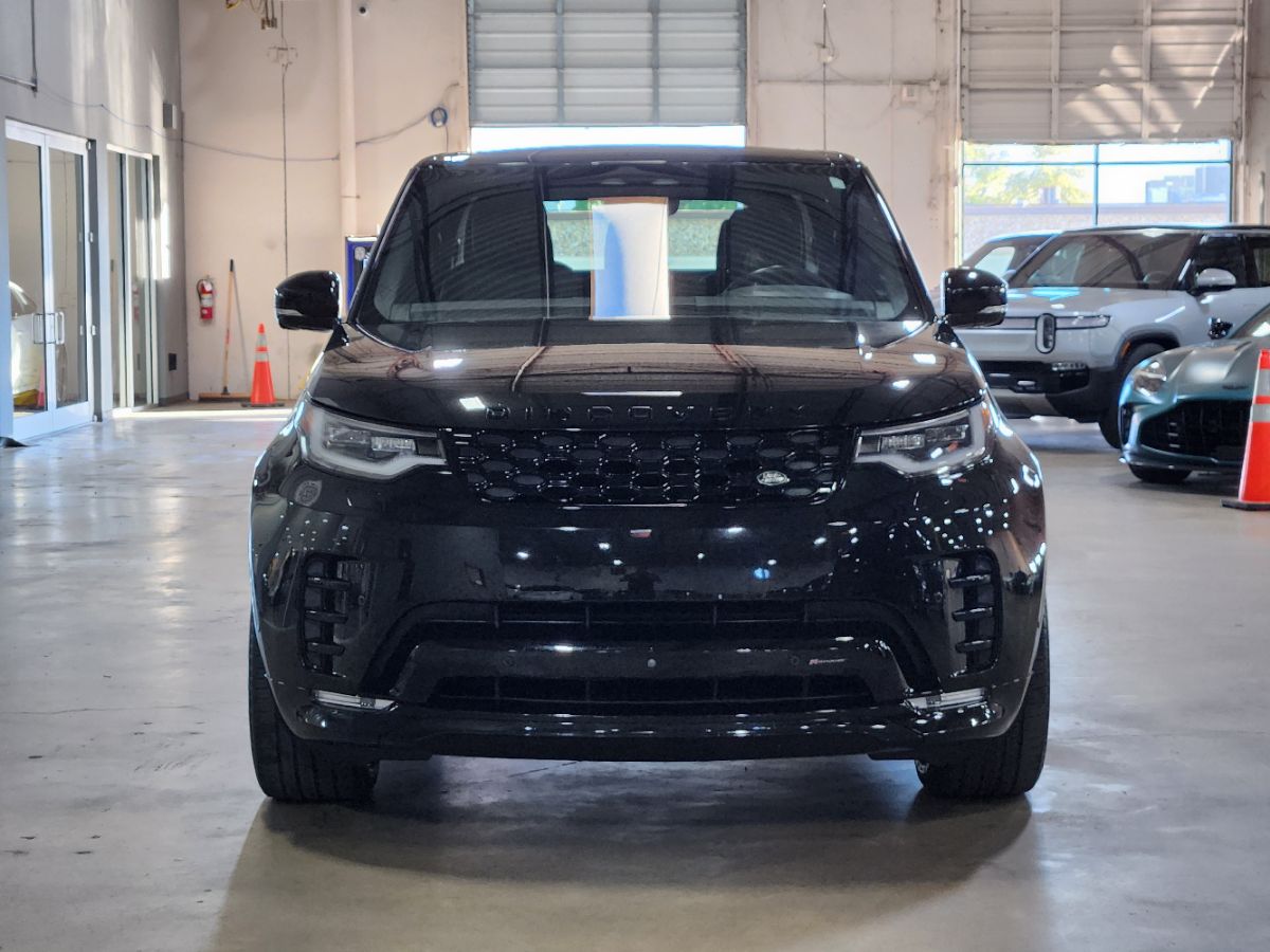 Land Rover Discovery photo 2