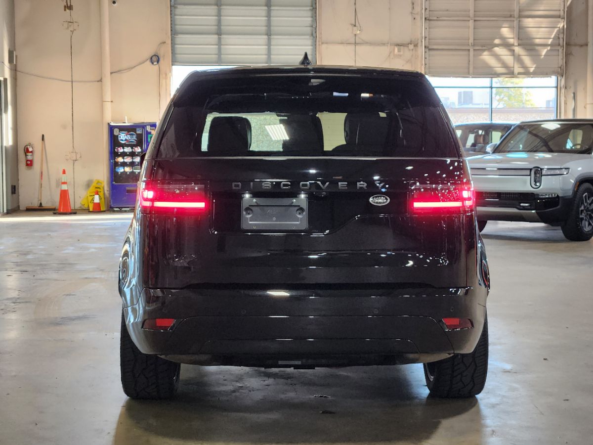Land Rover Discovery photo 9