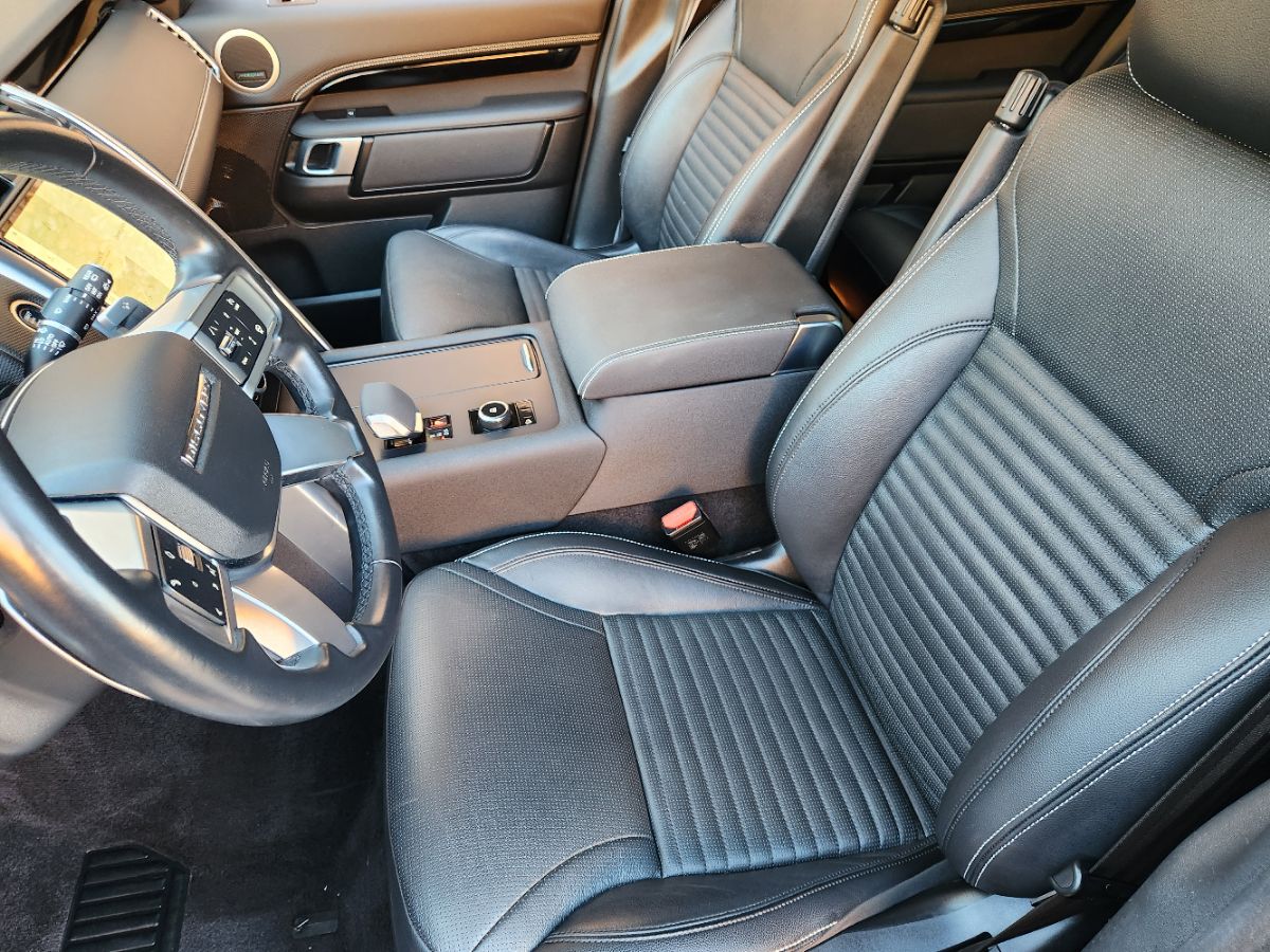 Land Rover Discovery photo 24