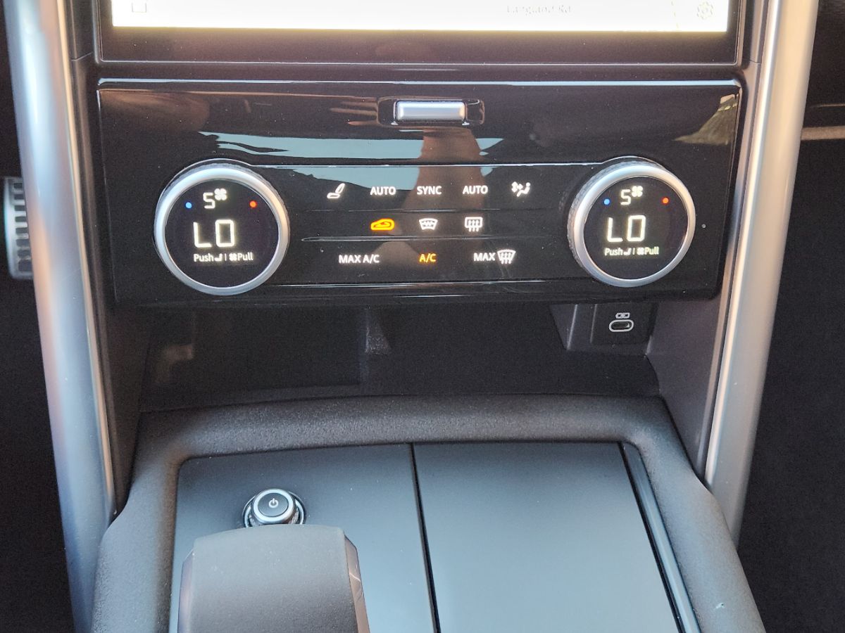 Land Rover Discovery photo 32