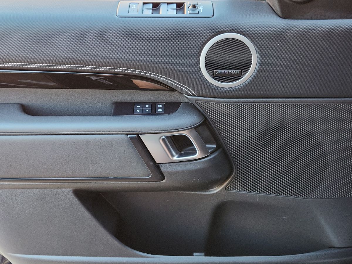 Land Rover Discovery photo 37