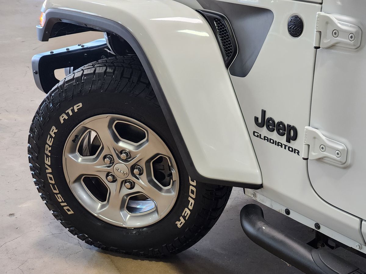 Jeep Gladiator photo 16