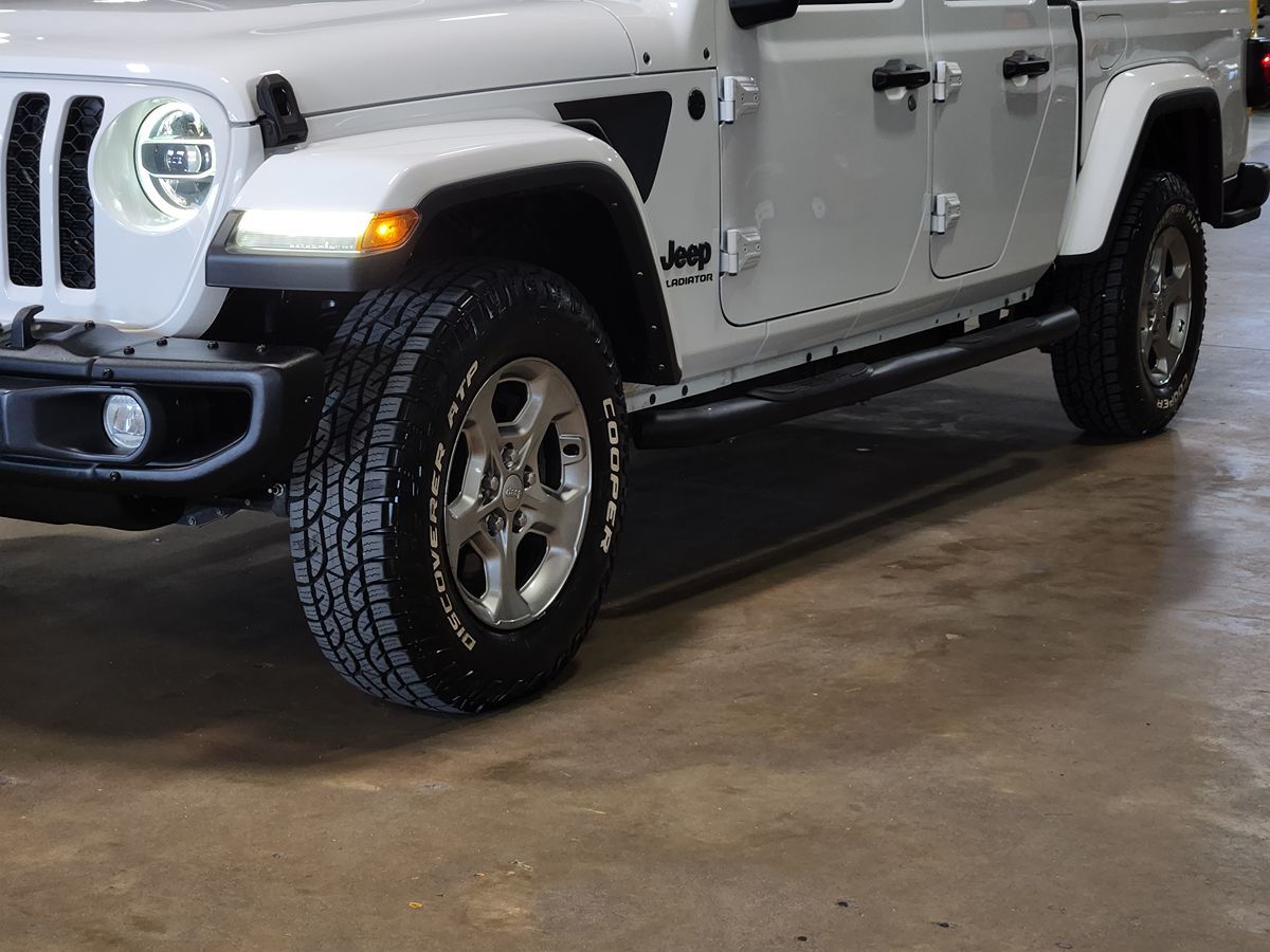 Jeep Gladiator photo 12