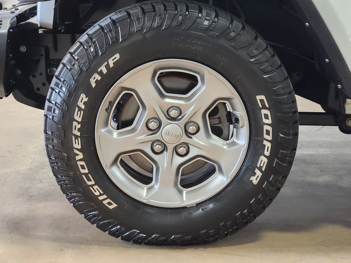 Jeep Gladiator photo 19