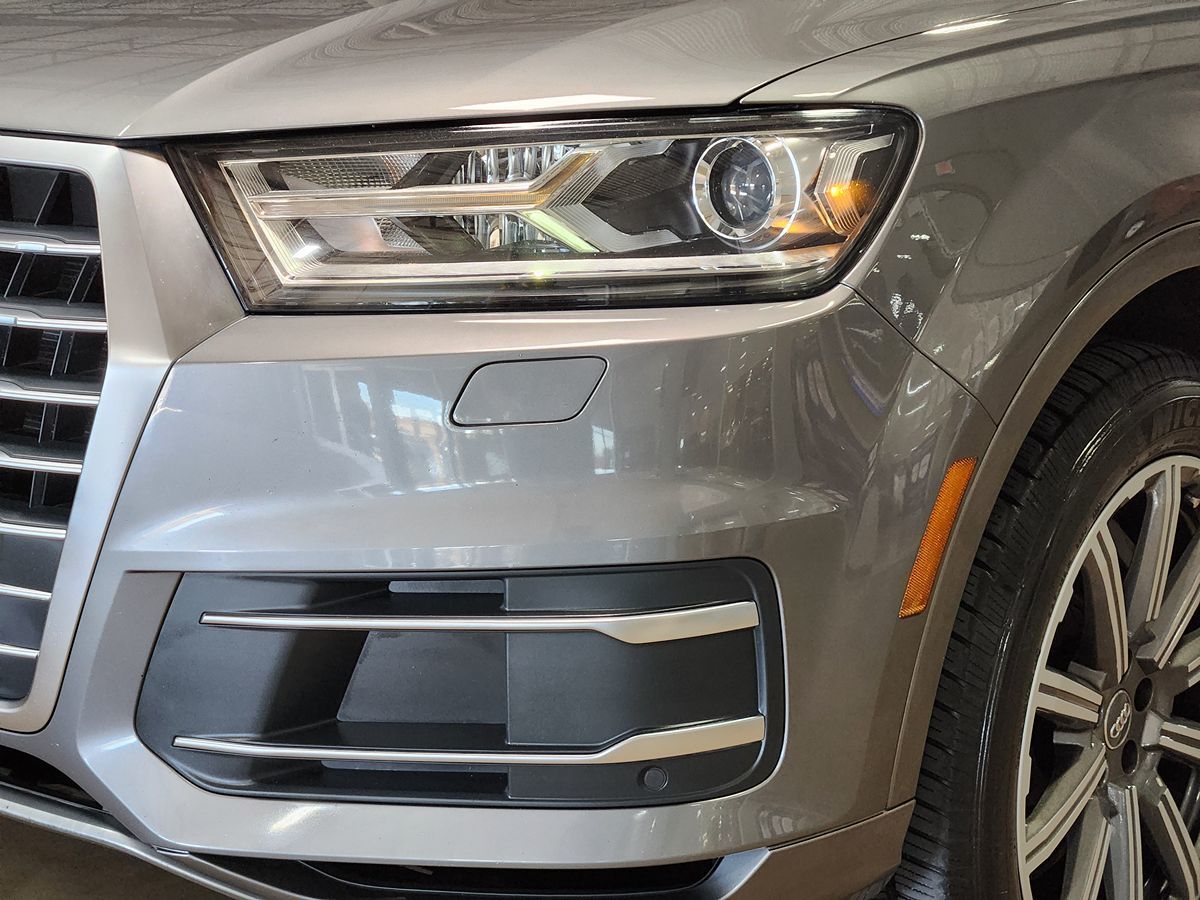 Audi Q7 photo 14