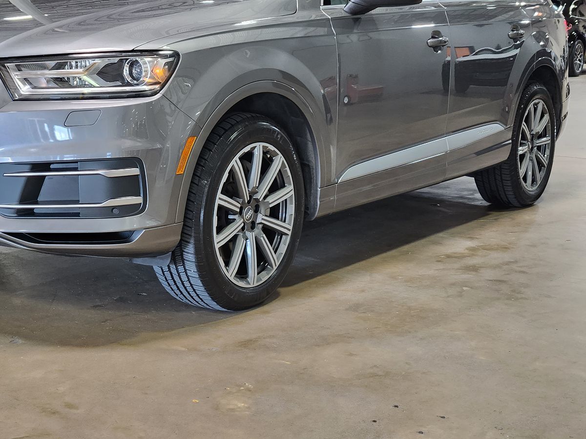Audi Q7 photo 17