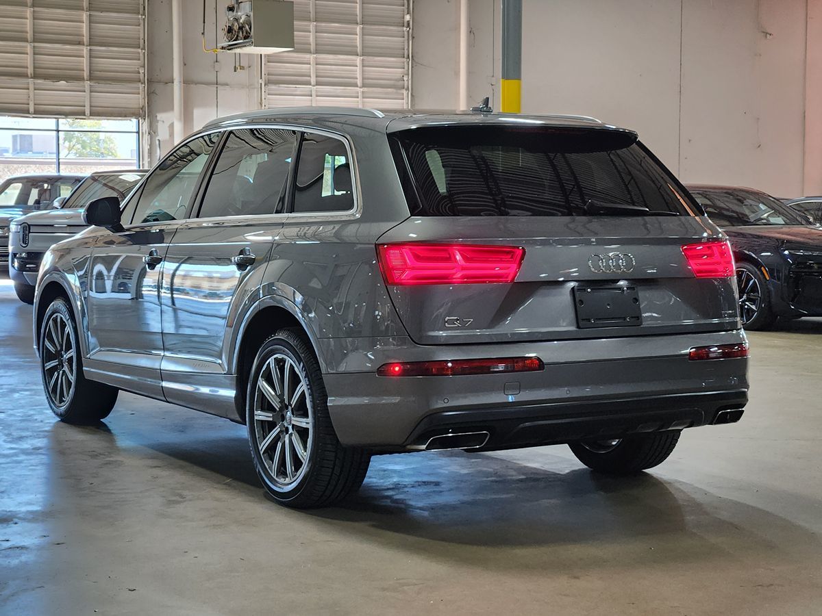 Audi Q7 photo 11