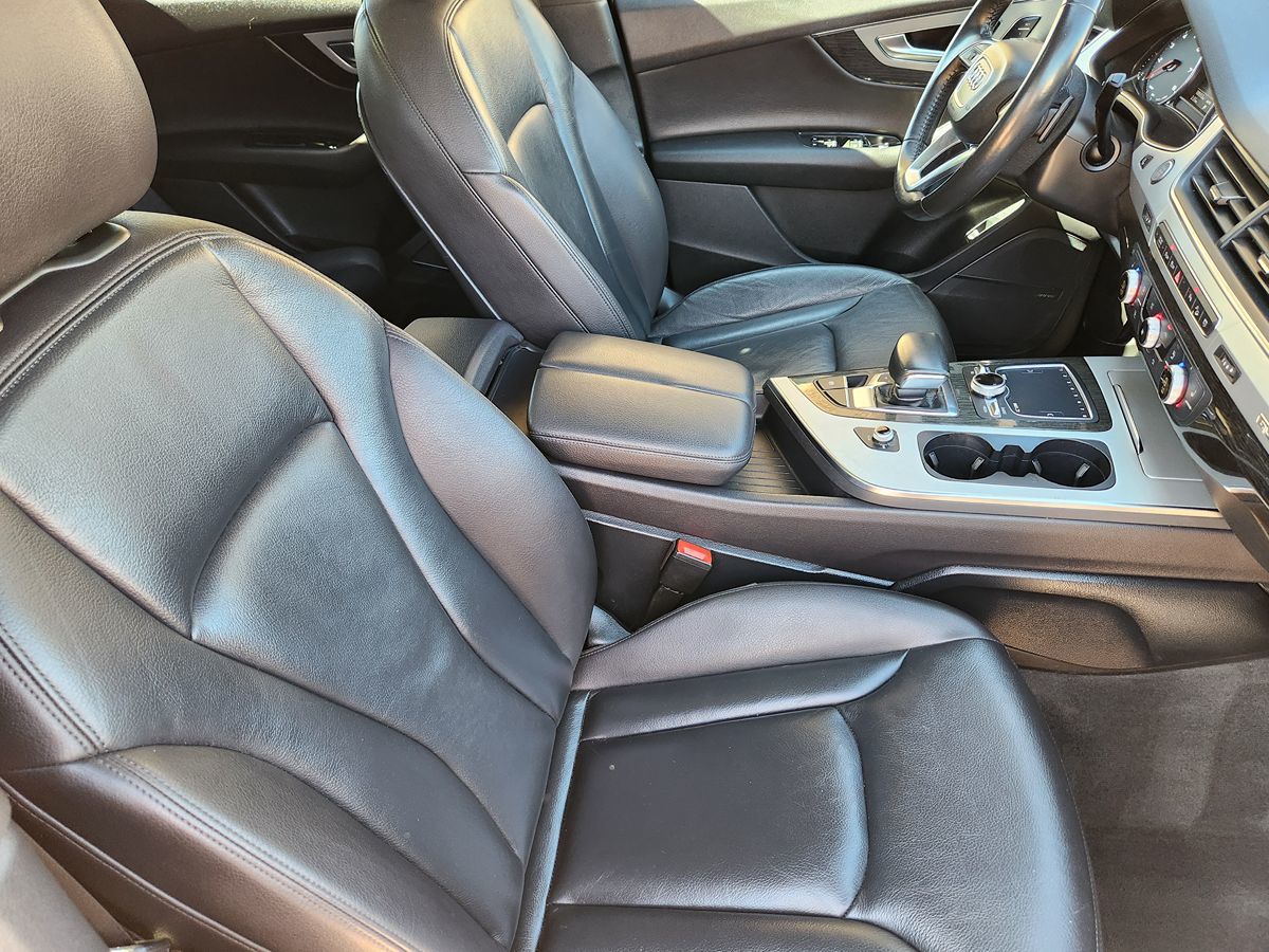 Audi Q7 photo 32