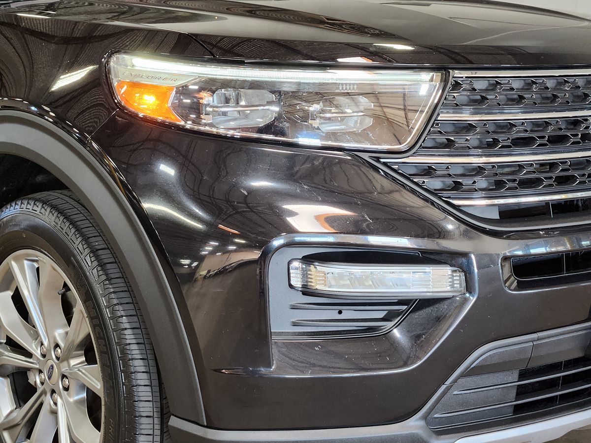 Ford Explorer photo 13