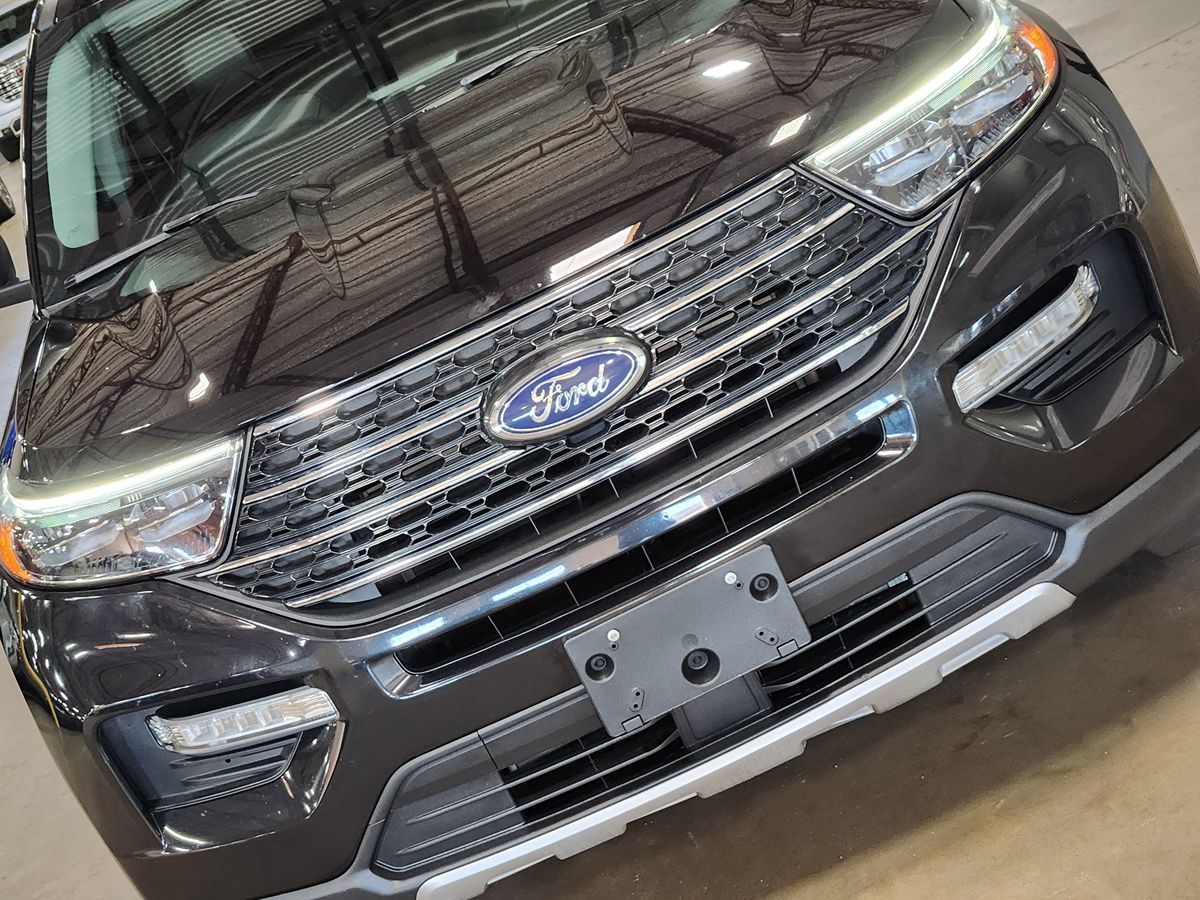 Ford Explorer photo 19