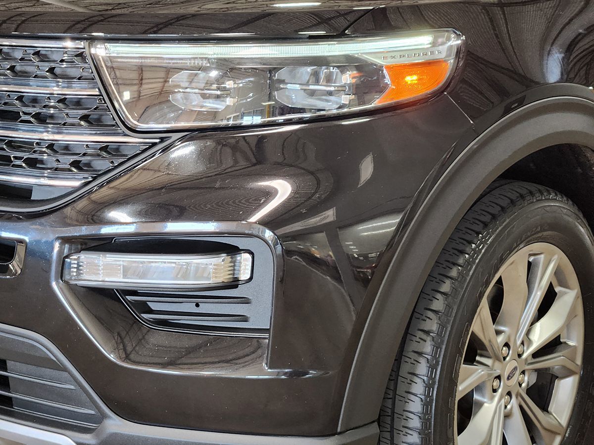 Ford Explorer photo 14