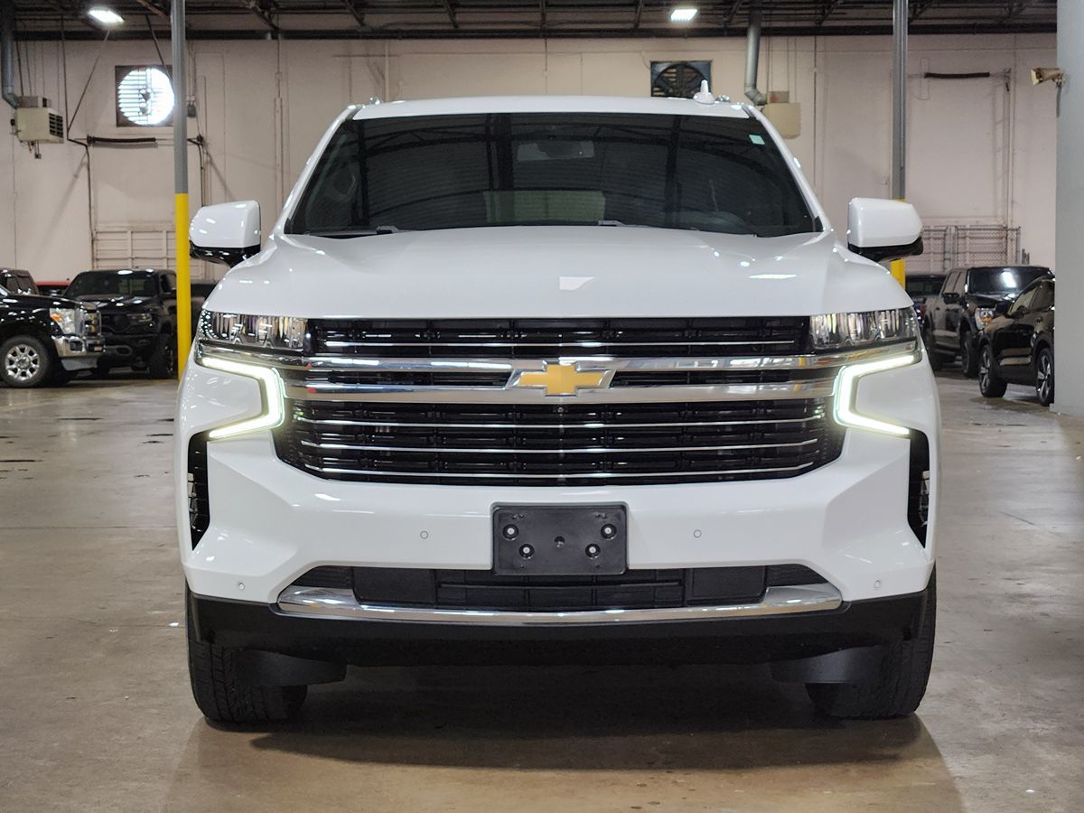 Chevrolet Tahoe photo 2