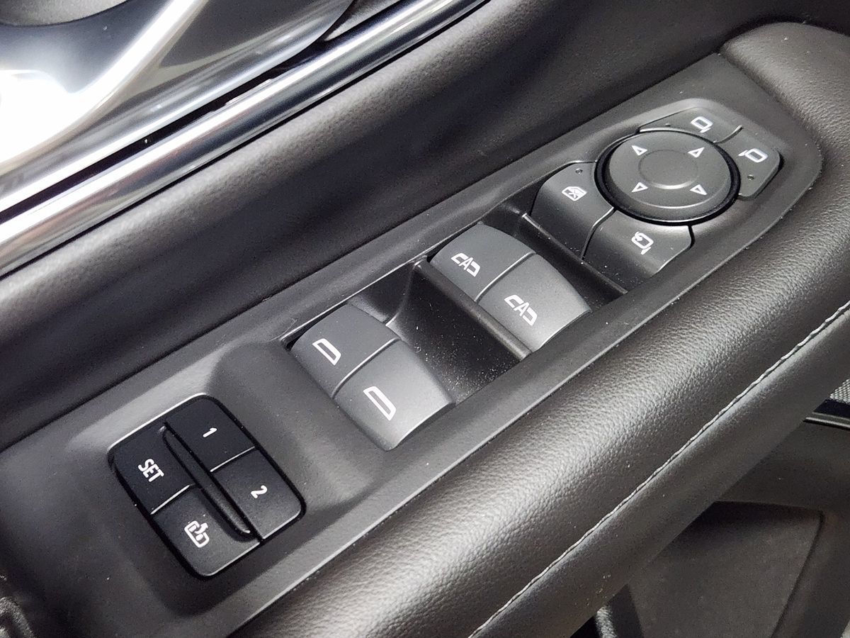 Chevrolet Tahoe photo 42