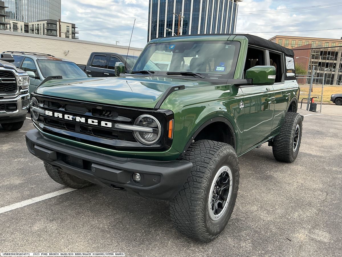 Ford Bronco photo 25