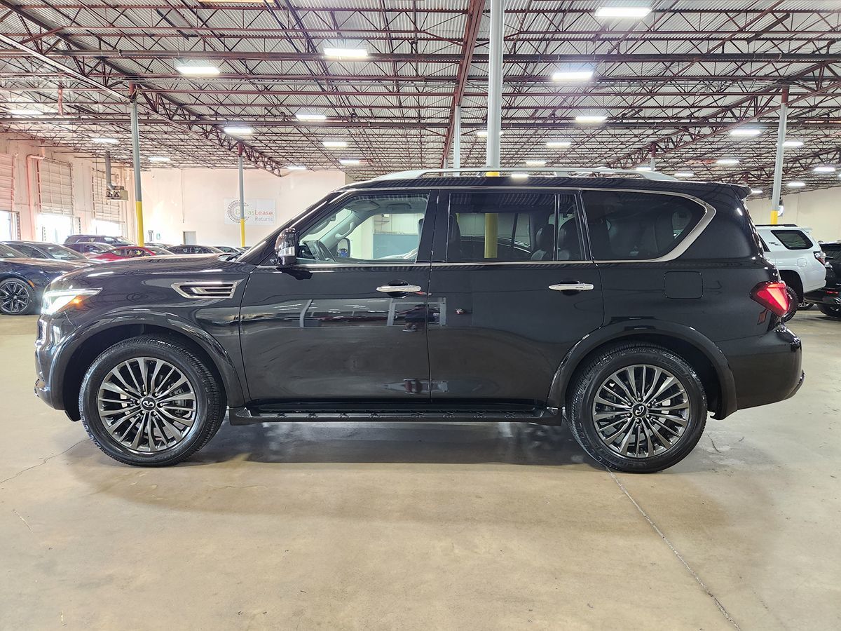 Infiniti QX80 photo 7