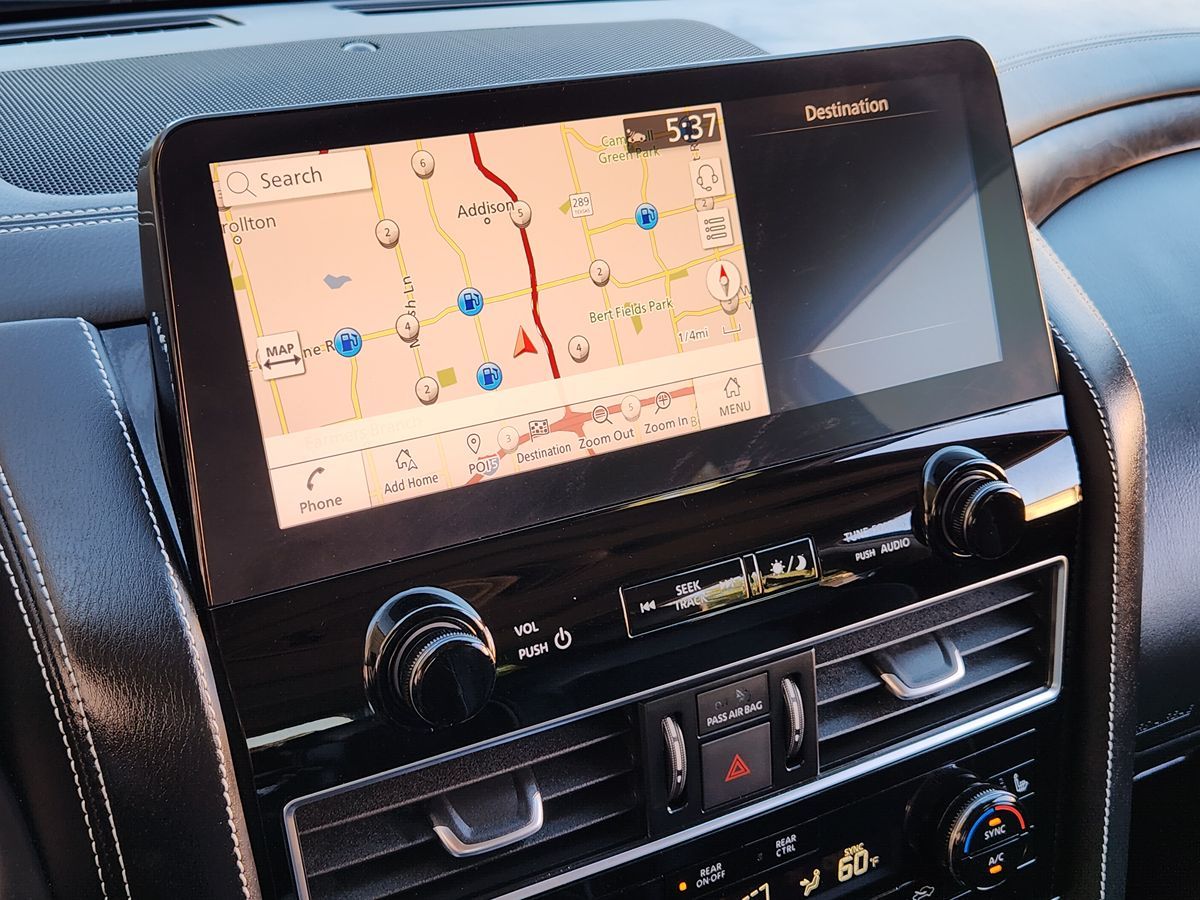 Infiniti QX80 photo 37