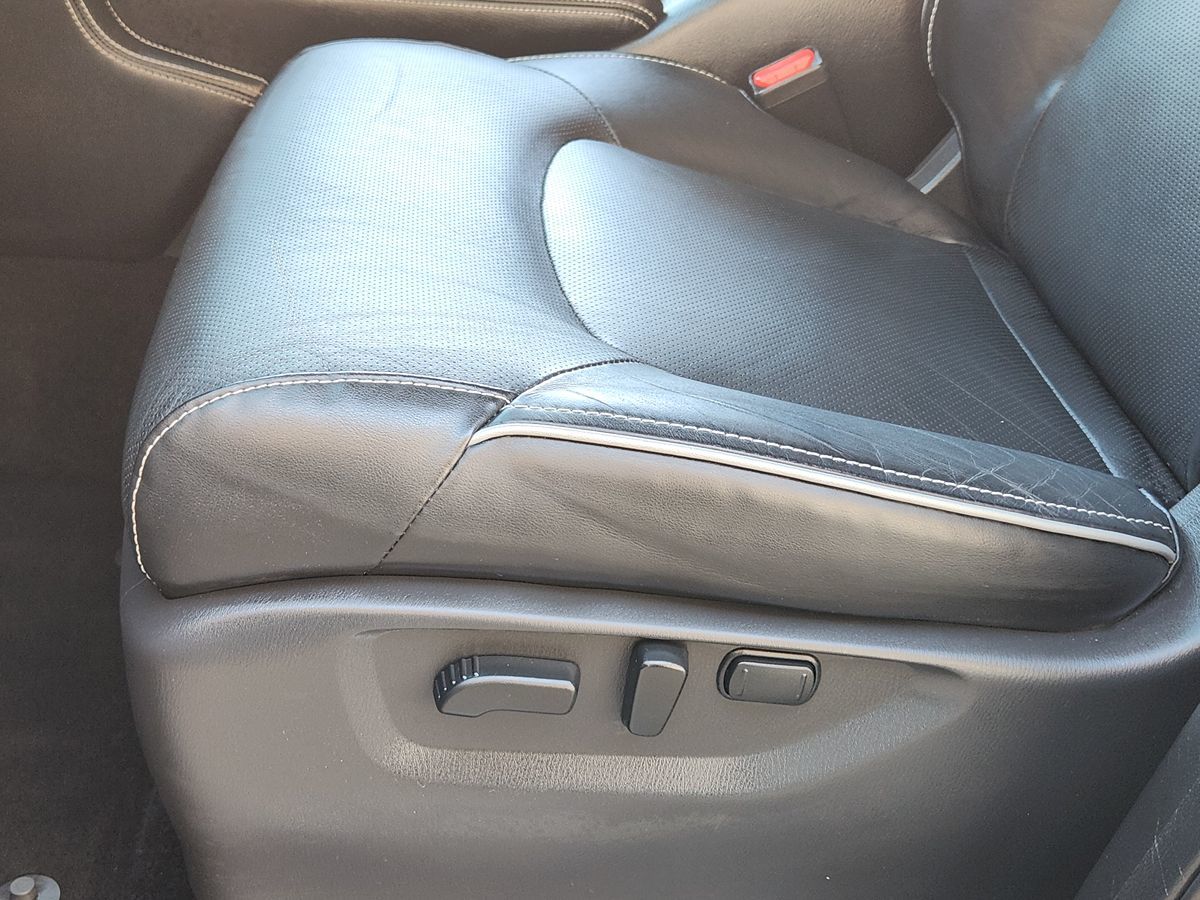 Infiniti QX80 photo 46