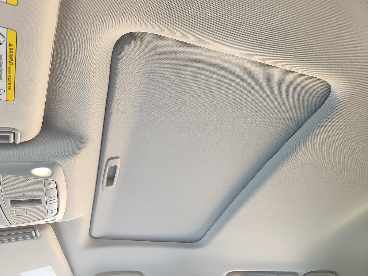 Infiniti QX80 photo 47