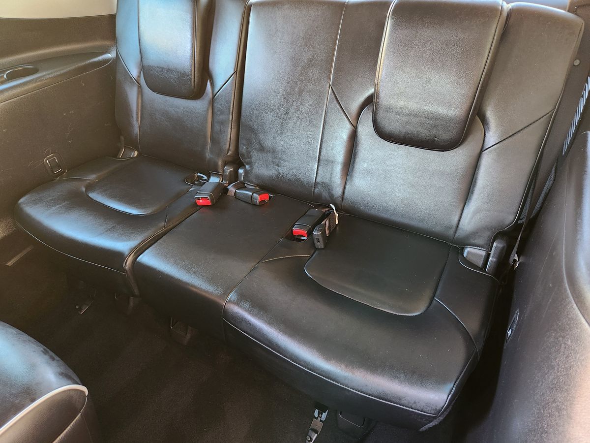 Infiniti QX80 photo 52