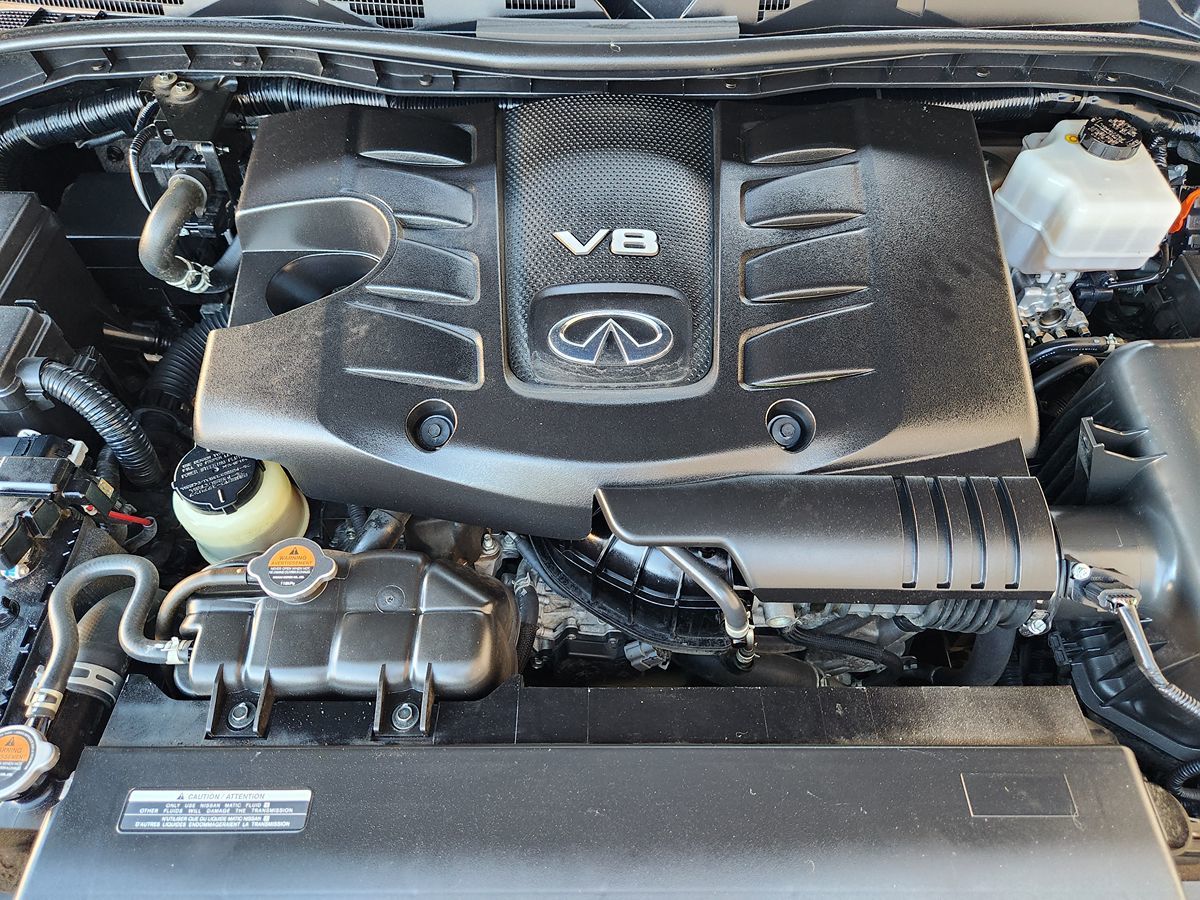 Infiniti QX80 photo 53