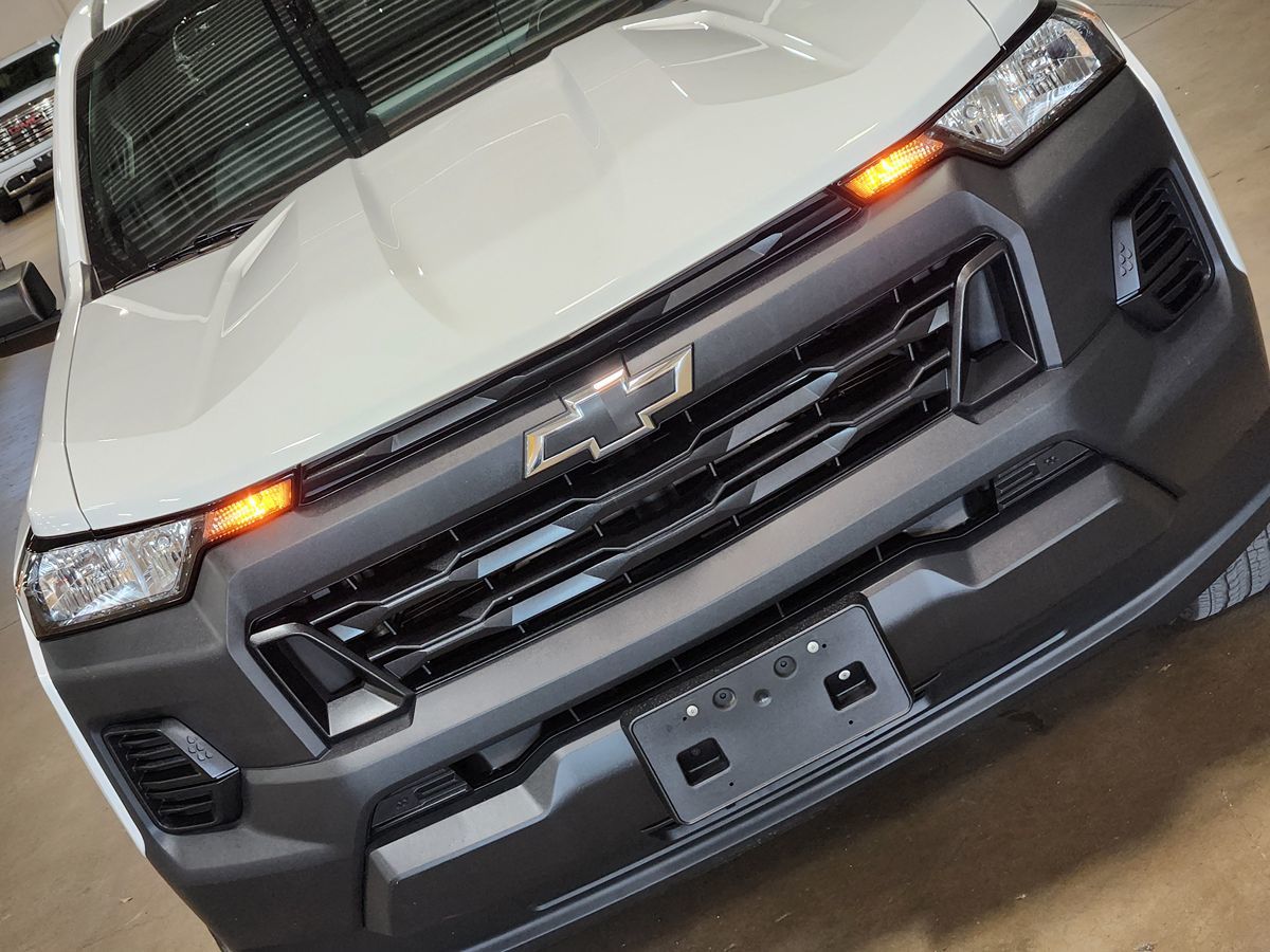 Chevrolet Colorado photo 19