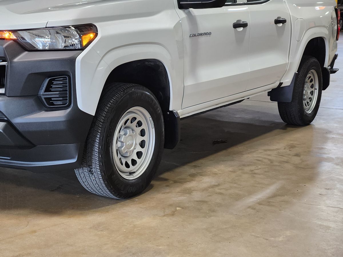 Chevrolet Colorado photo 17