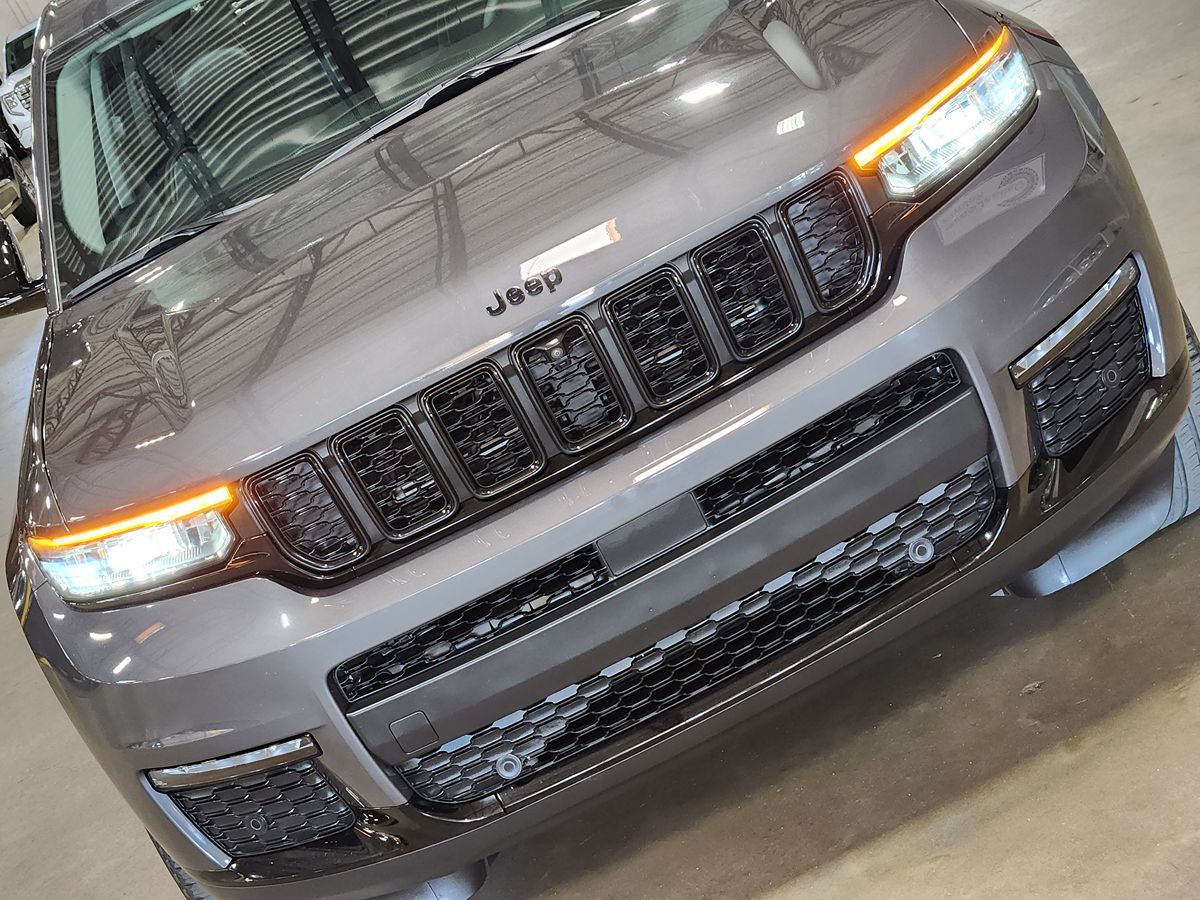 Jeep Grand Cherokee L photo 19