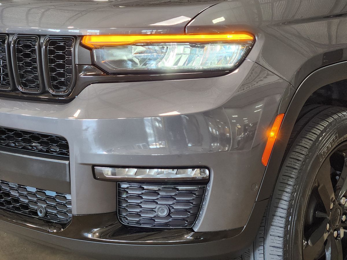 Jeep Grand Cherokee L photo 14