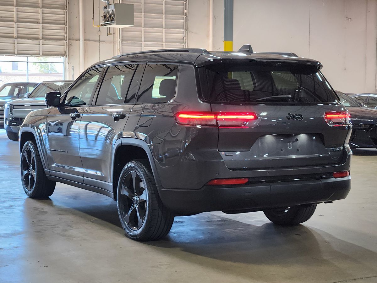 Jeep Grand Cherokee L photo 11
