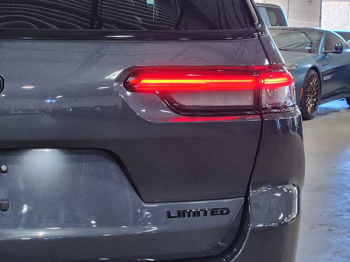 Jeep Grand Cherokee L photo 22