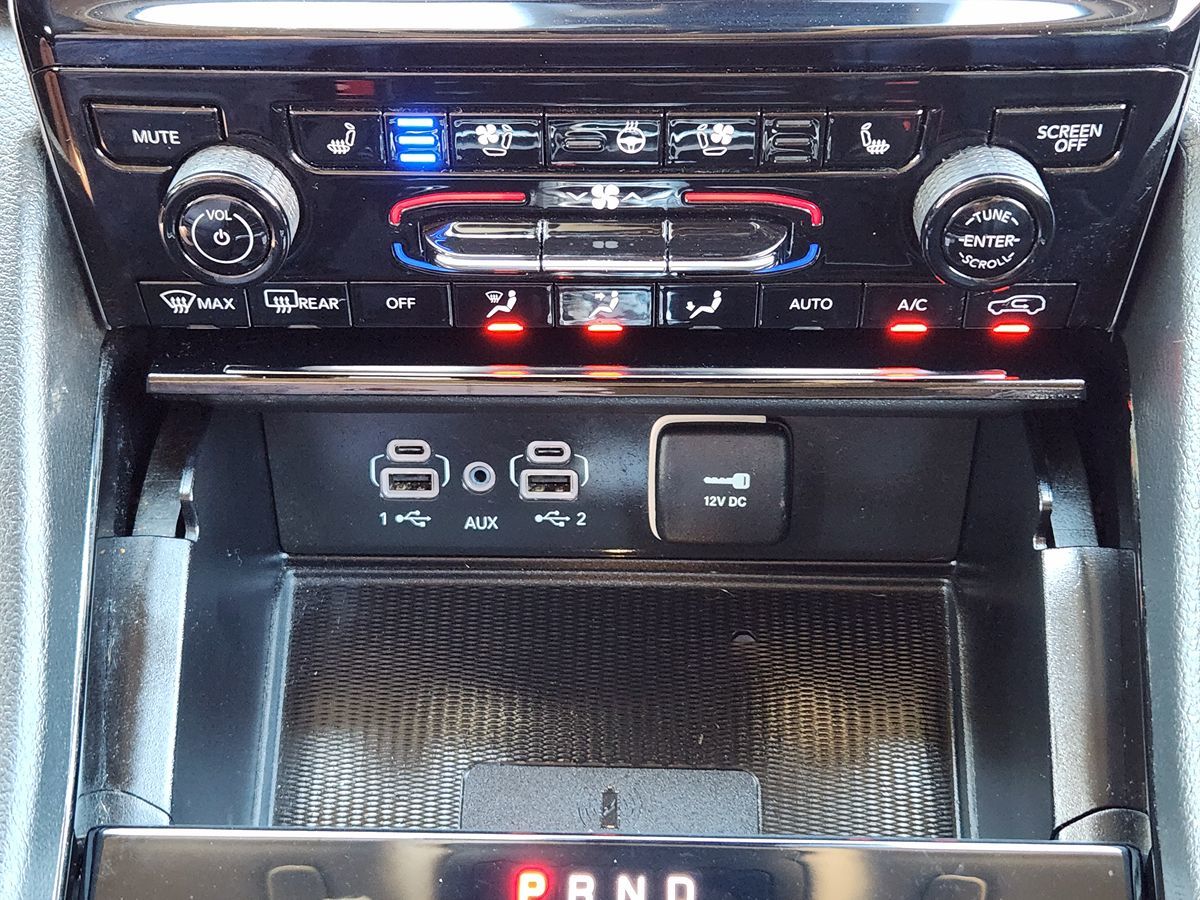 Jeep Grand Cherokee L photo 40
