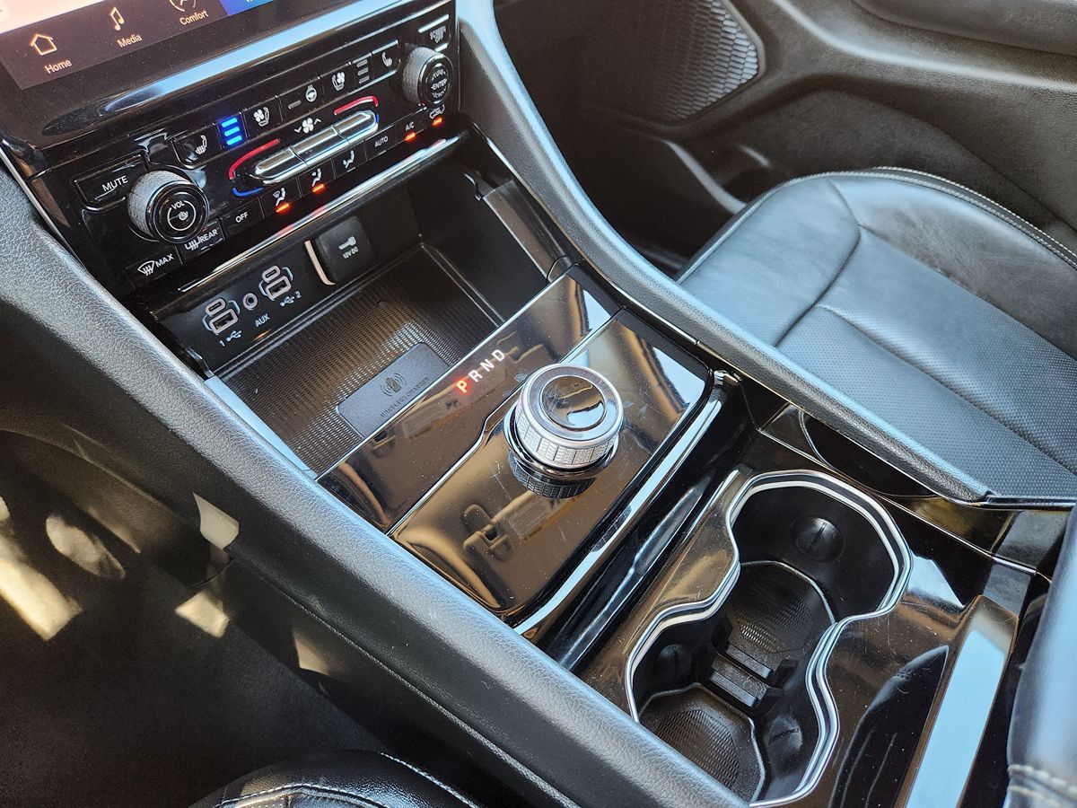 Jeep Grand Cherokee L photo 41