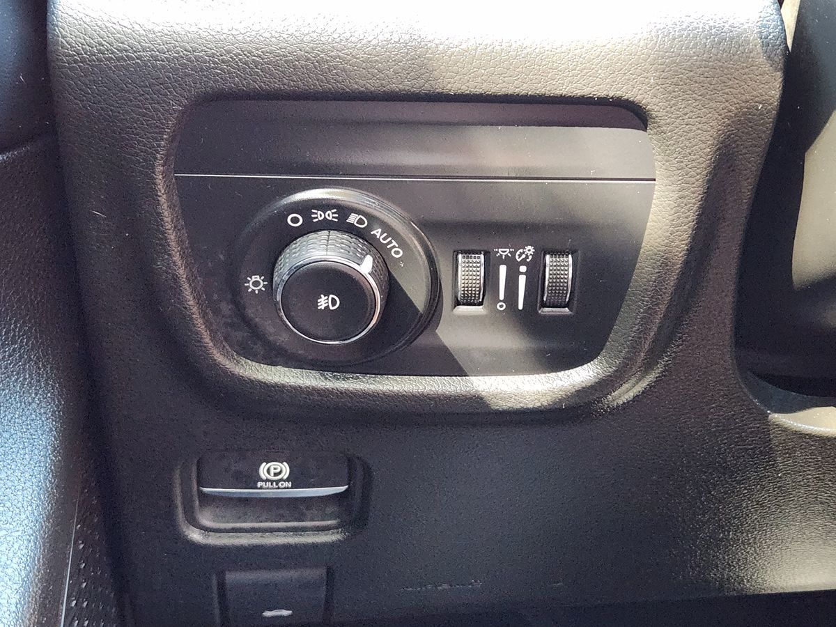 Jeep Grand Cherokee L photo 43
