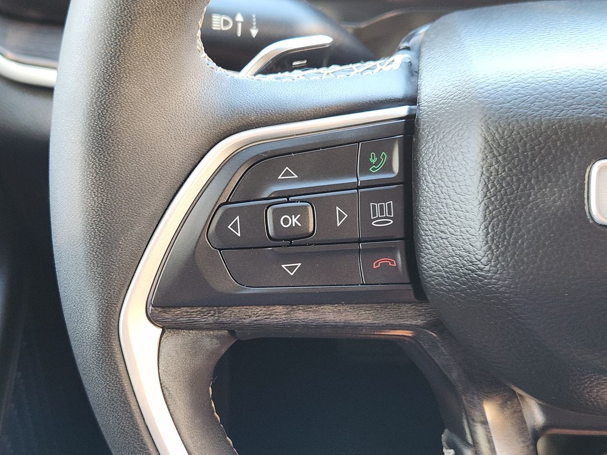 Jeep Grand Cherokee L photo 49