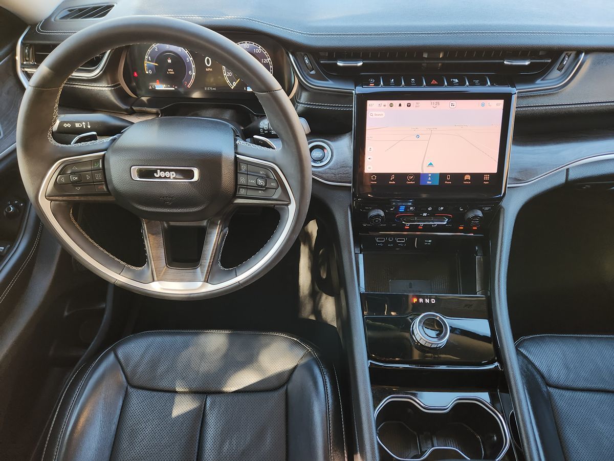 Jeep Grand Cherokee L photo 48