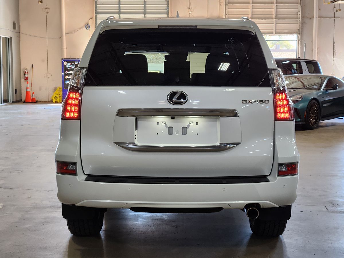 Lexus GX photo 10