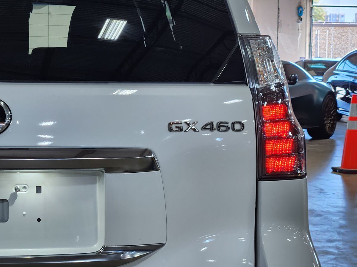 Lexus GX photo 22