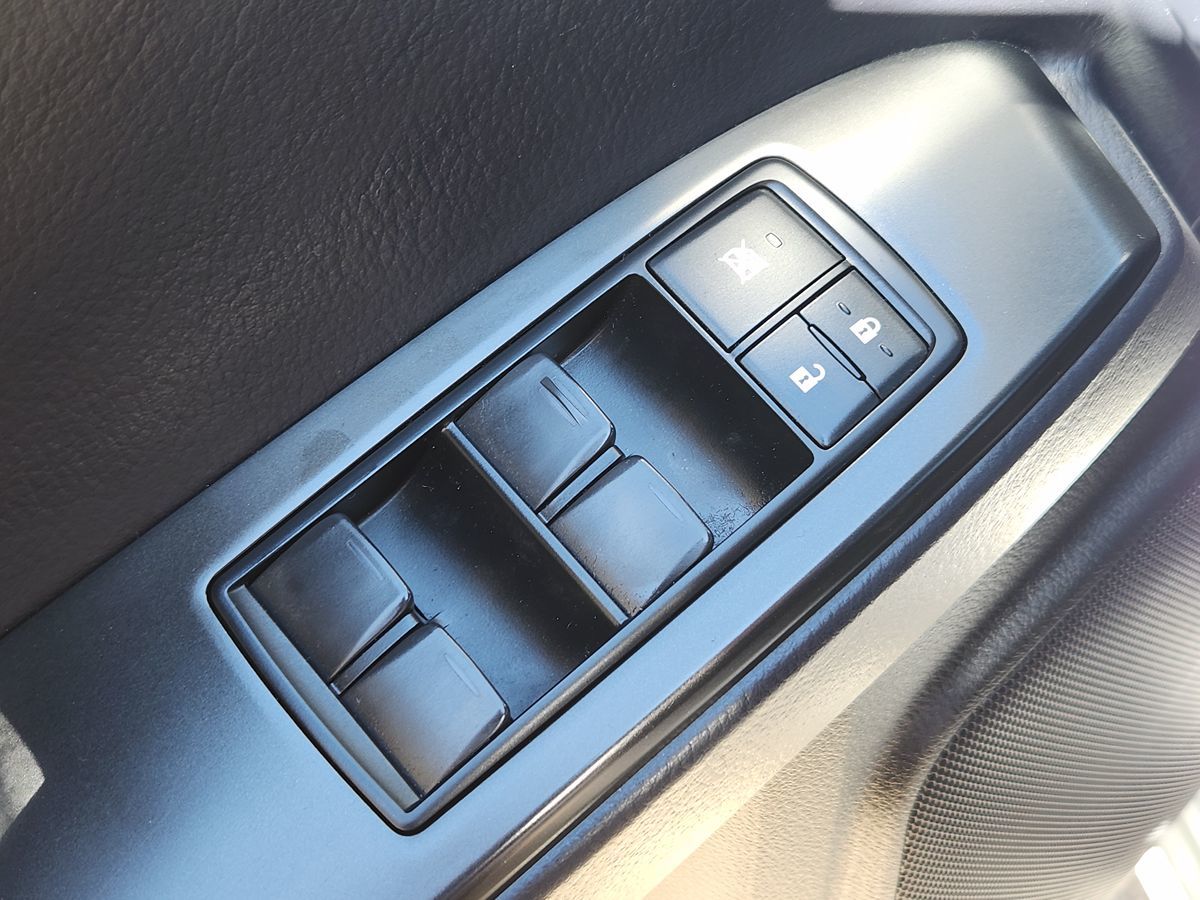 Lexus GX photo 44