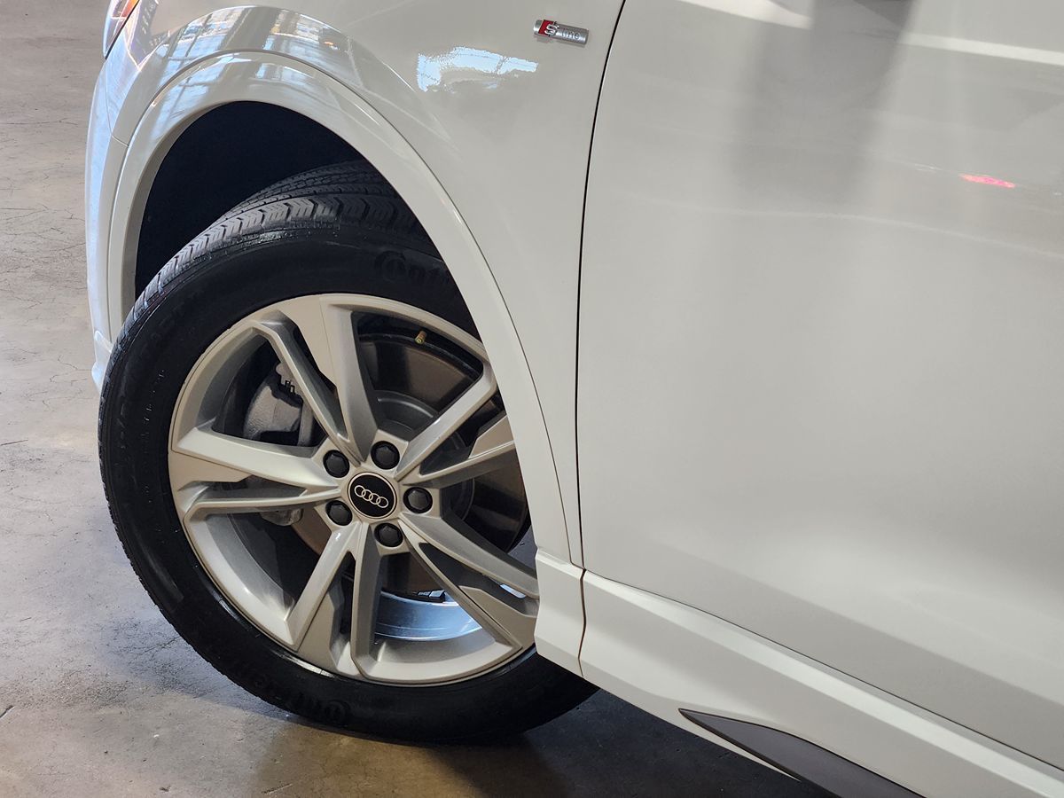 Audi Q3 photo 23