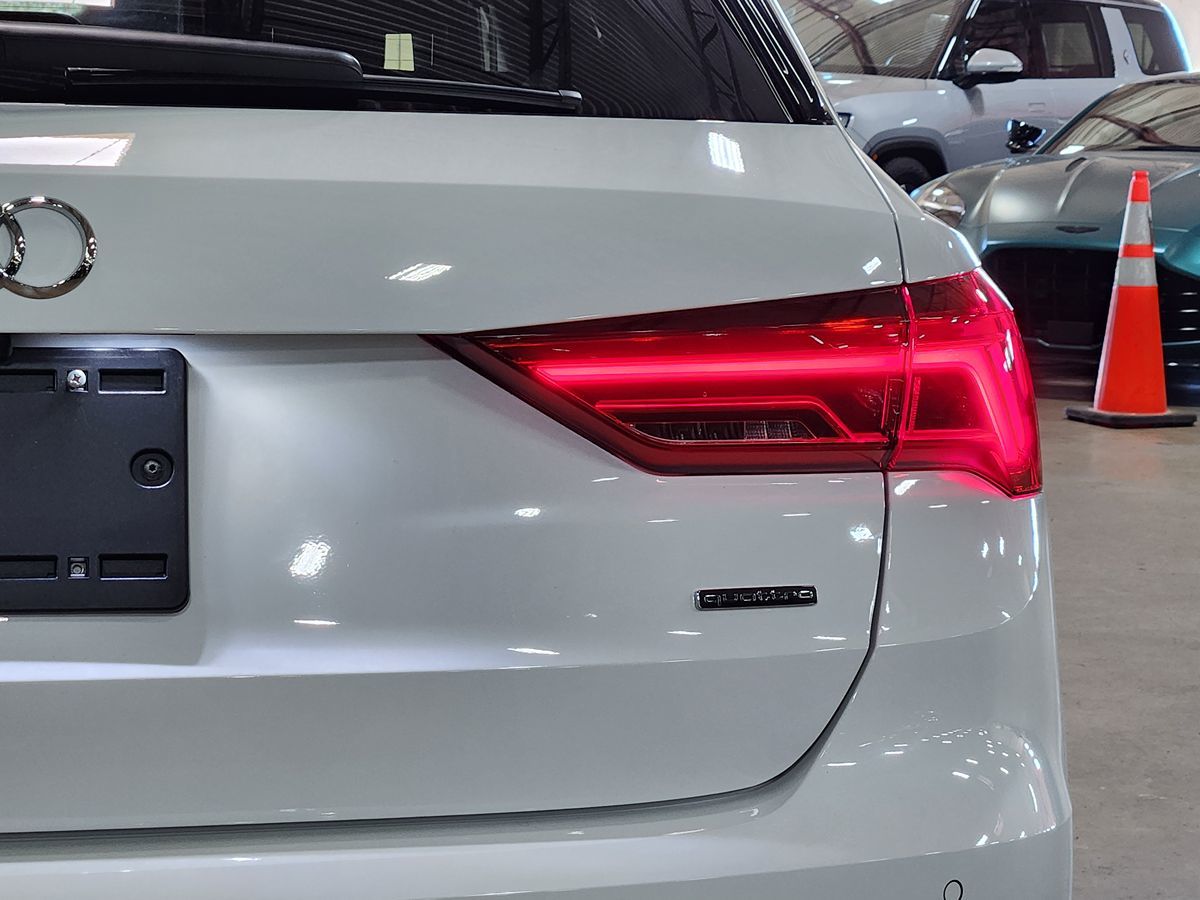 Audi Q3 photo 22