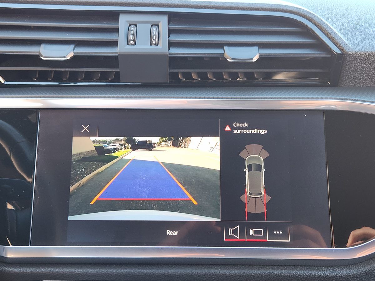 Audi Q3 photo 39